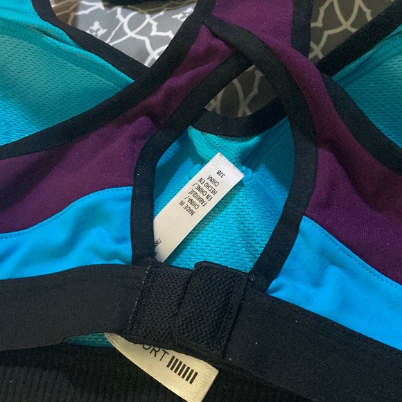 Victoria secret sports bra 💜 - Picture 7 of 11